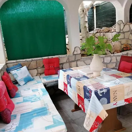 Apartment Misini Dvori