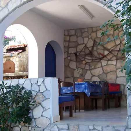 Apartment Misini Dvori Stomorska