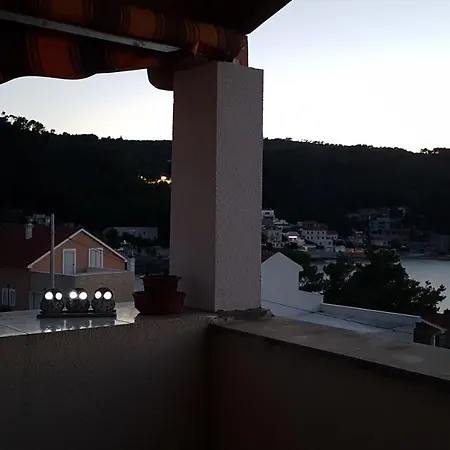 Misini Dvori Stomorska