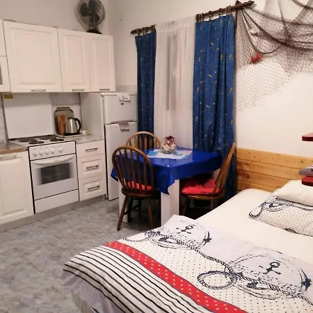 Misini Dvori Apartmán *